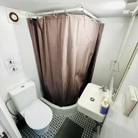 Cozy Lisbon, Close To Attractions Apartment *